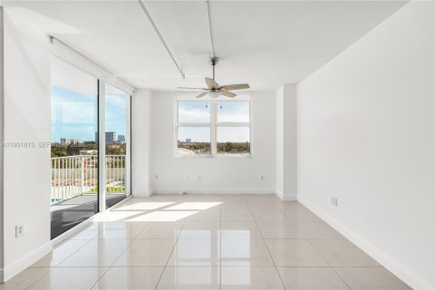 Copropriété à louer à Miami, Floride: 1 chambre, 105.35 m2 № 2055587 - photo 16