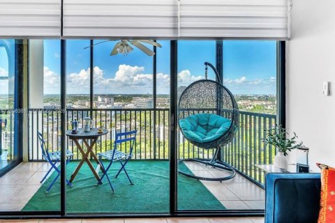 Condo in Aventura, Florida, 2 bedrooms № 2170718 - photo 11