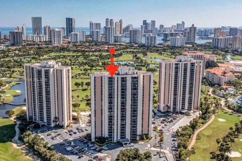 Condo in Aventura, Florida, 2 bedrooms № 2170718