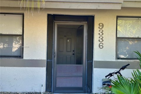 Townhouse in Boca Raton, Florida 2 bedrooms, 118.82 sq.m. № 1972716 - photo 5