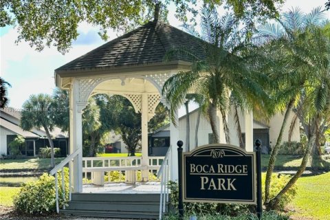 Townhouse in Boca Raton, Florida 2 bedrooms, 118.82 sq.m. № 1972716 - photo 3