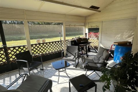 Townhouse in Boca Raton, Florida 2 bedrooms, 118.82 sq.m. № 1972716 - photo 24