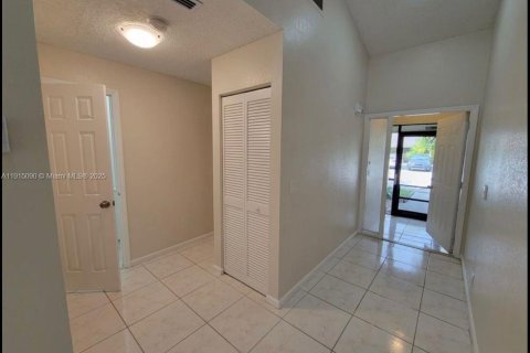 Townhouse in Boca Raton, Florida 2 bedrooms, 118.82 sq.m. № 1972716 - photo 28