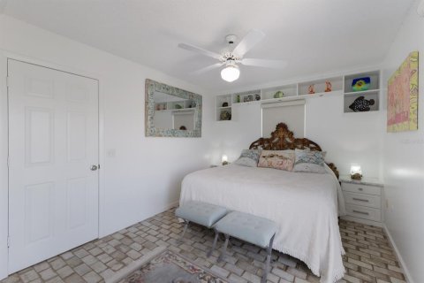 Condo in Holmes Beach, Florida, 3 bedrooms  № 1905937 - photo 27