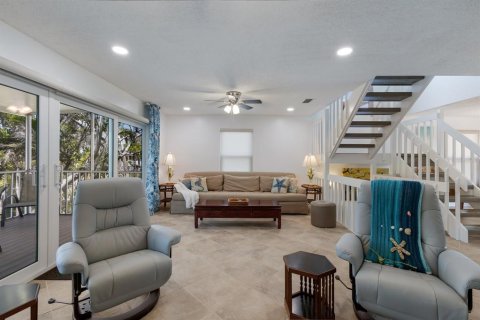 Condo in Holmes Beach, Florida, 3 bedrooms  № 1905937 - photo 16