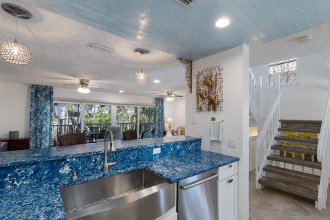 Condo in Holmes Beach, Florida, 3 bedrooms  № 1905937 - photo 12