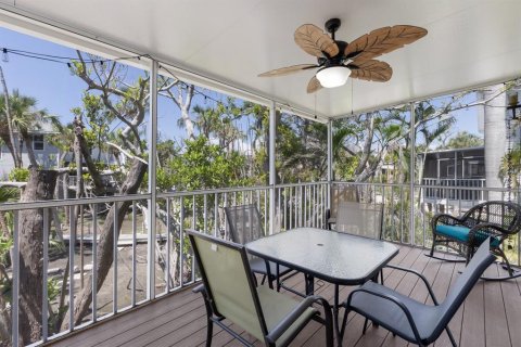 Condo in Holmes Beach, Florida, 3 bedrooms  № 1905937 - photo 19