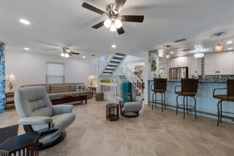 Condo in Holmes Beach, Florida, 3 bedrooms  № 1905937 - photo 14