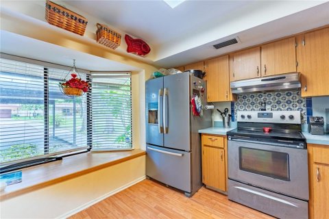 Condo in Largo, Florida, 2 bedrooms  № 1918758 - photo 7