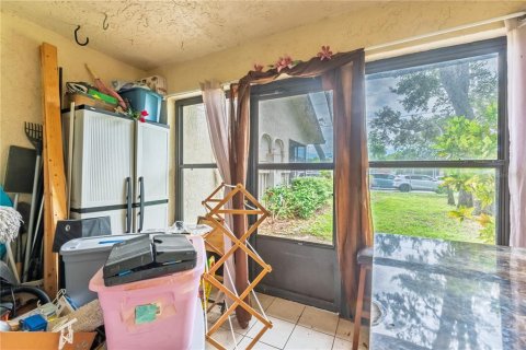 Condo in Largo, Florida, 2 bedrooms  № 1918758 - photo 16