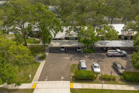 Condo in Largo, Florida, 2 bedrooms  № 1918758 - photo 20