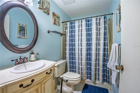 Condo in Largo, Florida, 2 bedrooms  № 1918758 - photo 13