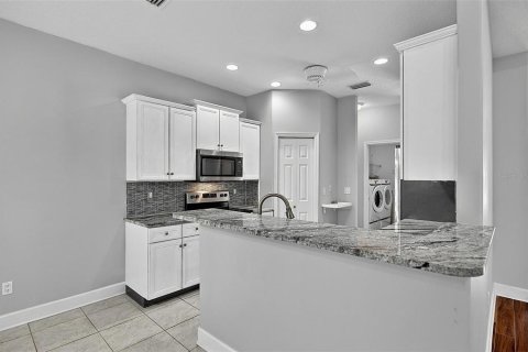 Casa en venta en Palm Coast, Florida, 3 dormitorios, 159.51 m2 № 2149013 - foto 11