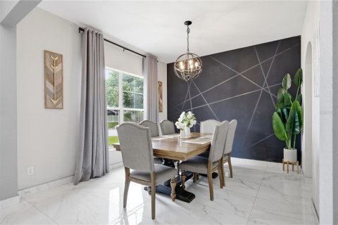 Casa en venta en Winter Haven, Florida, 5 dormitorios, 239.41 m2 № 2097018 - foto 8