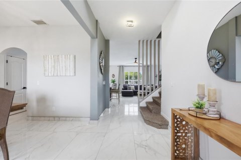 Casa en venta en Winter Haven, Florida, 5 dormitorios, 239.41 m2 № 2097018 - foto 6