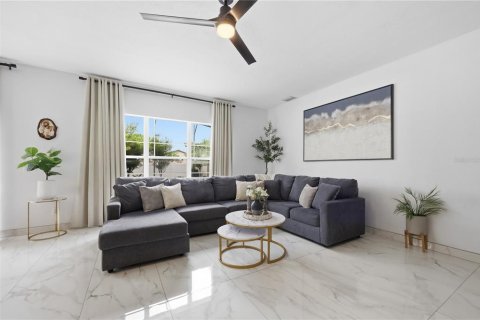 Casa en venta en Winter Haven, Florida, 5 dormitorios, 239.41 m2 № 2097018 - foto 11