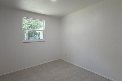House in Tampa, Florida 4 bedrooms, 125.05 sq.m. № 2378071 - photo 29