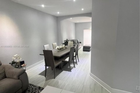 Condominio en alquiler en Coconut Creek, Florida, 3 dormitorios, 143.35 m2 № 2029770 - foto 14