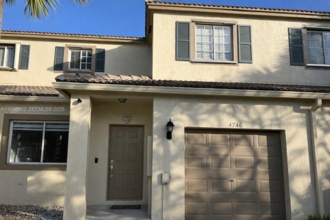 Condominio en alquiler en Coconut Creek, Florida, 3 dormitorios, 143.35 m2 № 2029770 - foto 2