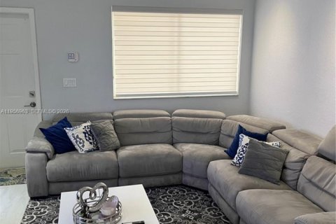 Condominio en alquiler en Coconut Creek, Florida, 3 dormitorios, 143.35 m2 № 2029770 - foto 16