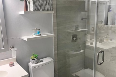 Condominio en alquiler en Coconut Creek, Florida, 3 dormitorios, 143.35 m2 № 2029770 - foto 3