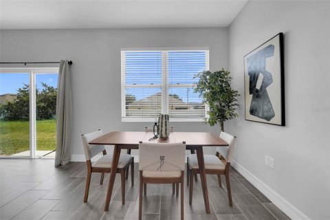 Villa ou maison à vendre à Poinciana, Floride: 4 chambres, 162.3 m2 № 2227210 - photo 10