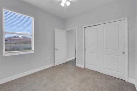 Villa ou maison à vendre à Poinciana, Floride: 4 chambres, 162.3 m2 № 2227210 - photo 18