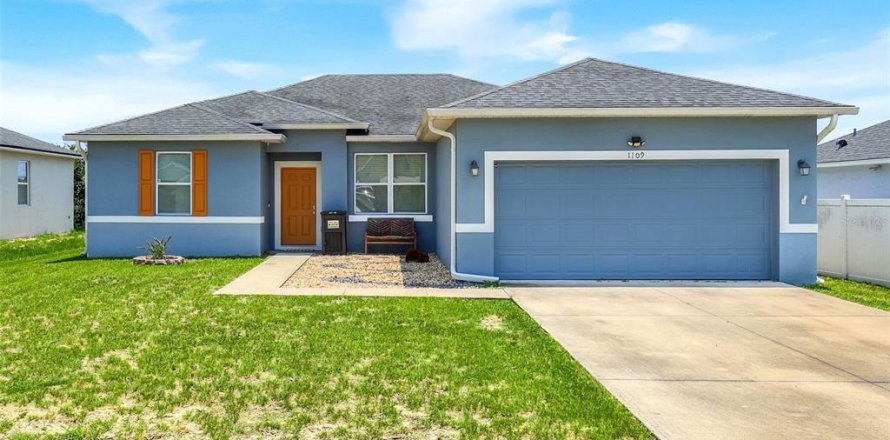 Villa ou maison à Poinciana, Floride 4 chambres, 162.3 m2 № 2227210
