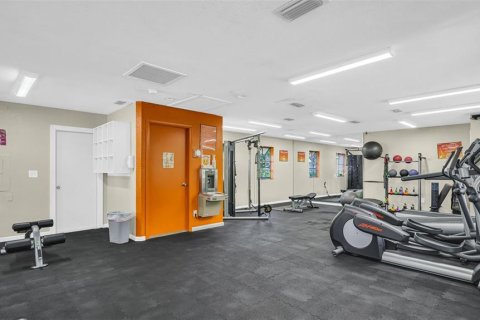 Condo in Palm Harbor, Florida, 2 bedrooms  № 1833354 - photo 19
