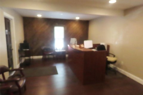 Propiedad comercial en alquiler en Altamonte Springs, Florida, 141.03 m2 № 1538687 - foto 14