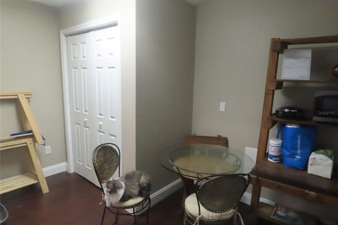 Propiedad comercial en alquiler en Altamonte Springs, Florida, 141.03 m2 № 1538687 - foto 11