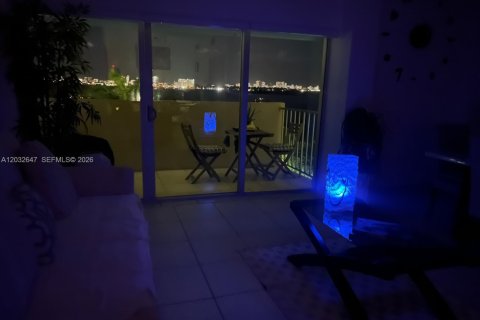 Condo in Miami, Florida, 1 bedroom № 2077453 - photo 29