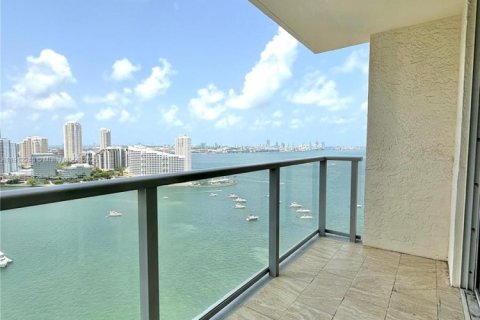 Condominio en Miami, Florida, 2 dormitorios  № 2013547