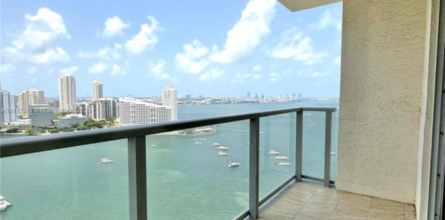 Condominio en Miami, Florida, 2 dormitorios  № 2013547