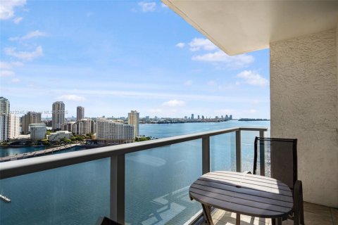 Condominio en venta en Miami, Florida, 2 dormitorios, 105.91 m2 № 2013547 - foto 4