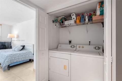 Condominio en venta en Miami, Florida, 2 dormitorios, 105.91 m2 № 2013547 - foto 19