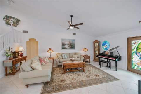 Casa en venta en Punta Gorda, Florida, 5 dormitorios, 283.72 m2 № 1815489 - foto 13