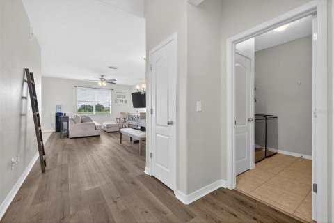 Casa en alquiler en Ruskin, Florida, 3 dormitorios, 141.68 m2 № 1885959 - foto 4