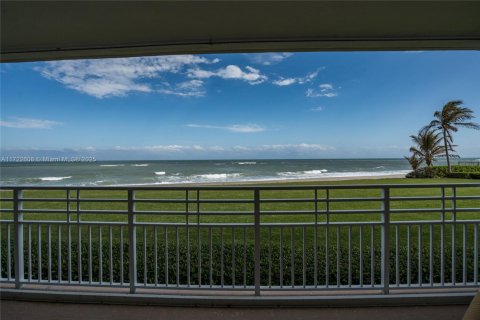 Condo in Tequesta, Florida, 2 bedrooms  № 1811237 - photo 7