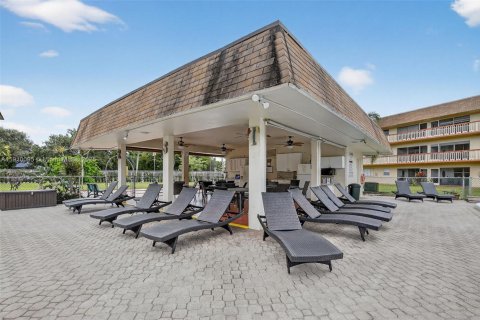 Купить кондоминиум в Холливуд, Флорида 2 спальни, 100.15м2, № 2020544 - фото 30