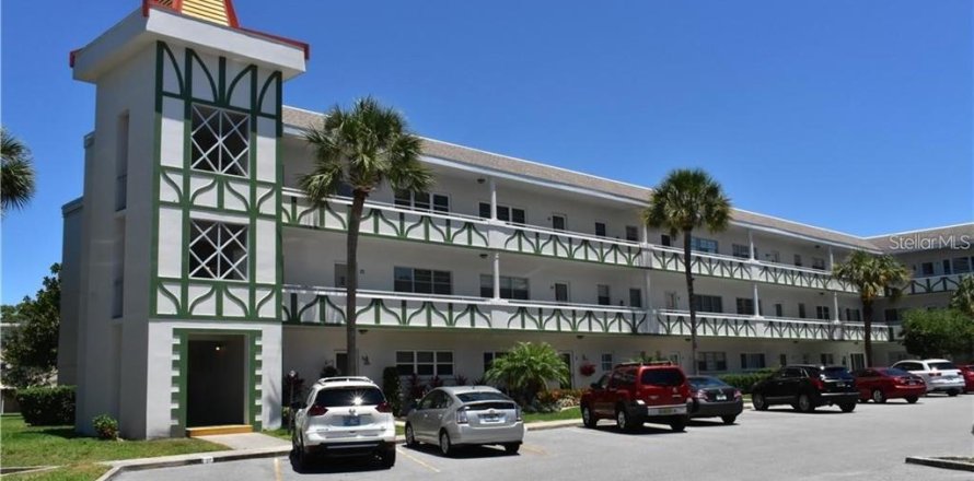 Condominio en Clearwater, Florida, 2 dormitorios  № 1869091