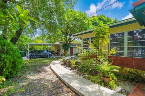 Купить виллу или дом в Майами, Флорида 4 спальни, 164.07м2, № 1957522 - фото 3