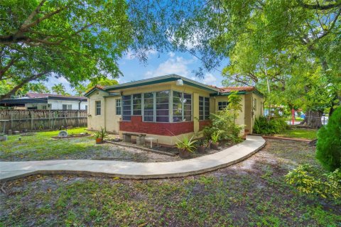 Купить виллу или дом в Майами, Флорида 4 спальни, 164.07м2, № 1957522 - фото 22