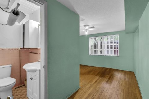 Купить виллу или дом в Майами, Флорида 4 спальни, 164.07м2, № 1957522 - фото 18