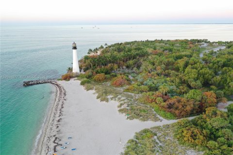 Condominio en alquiler en Key Biscayne, Florida, 2 dormitorios, 81.29 m2 № 2076644 - foto 16