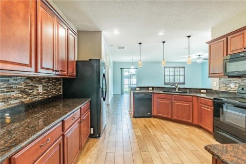 Villa ou maison à vendre à Kissimmee, Floride: 3 chambres, 248.05 m2 № 2196313 - photo 10