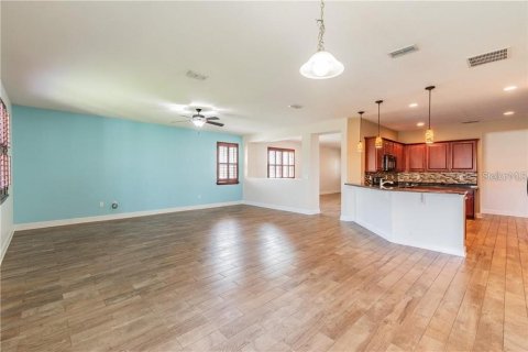 Villa ou maison à vendre à Kissimmee, Floride: 3 chambres, 248.05 m2 № 2196313 - photo 16