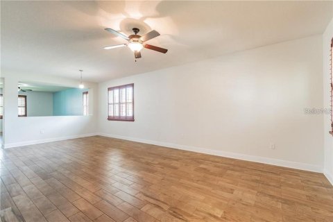 Villa ou maison à vendre à Kissimmee, Floride: 3 chambres, 248.05 m2 № 2196313 - photo 9