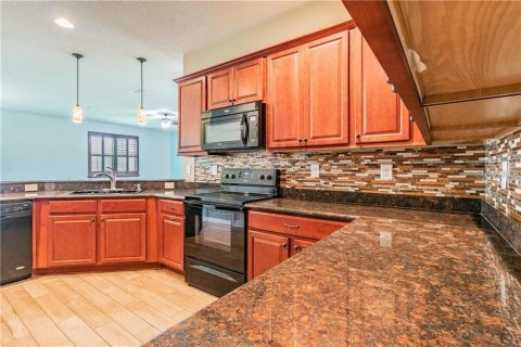 Villa ou maison à vendre à Kissimmee, Floride: 3 chambres, 248.05 m2 № 2196313 - photo 22