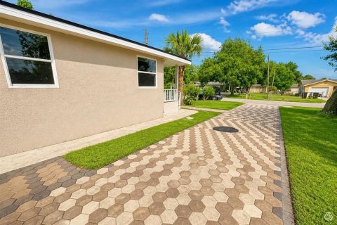 Villa ou maison à vendre à Ocoee, Floride: 3 chambres, 118.91 m2 № 2406502 - photo 2